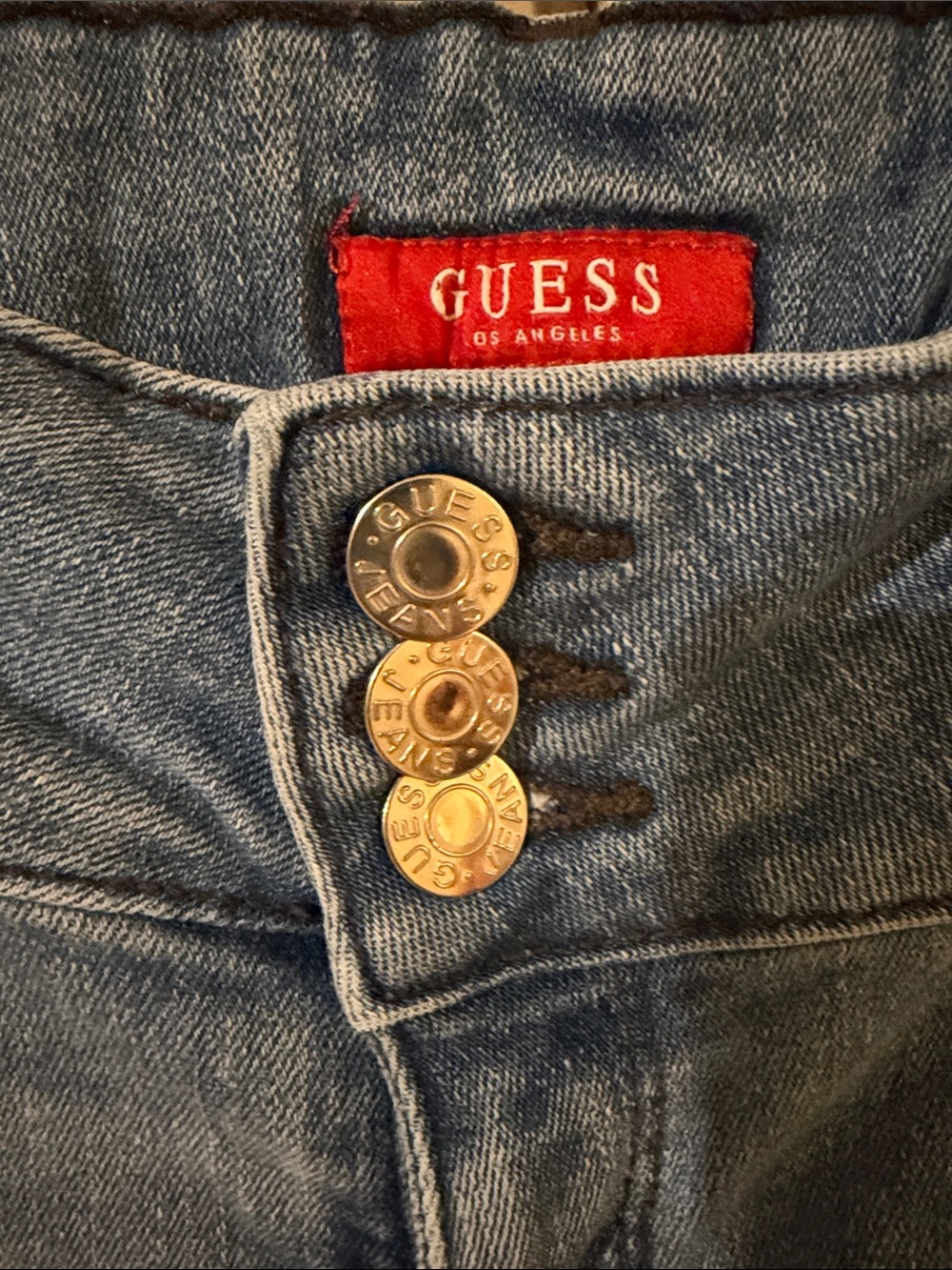 GUESS Medium Wash Skinny Jeans - Light Blue Denim